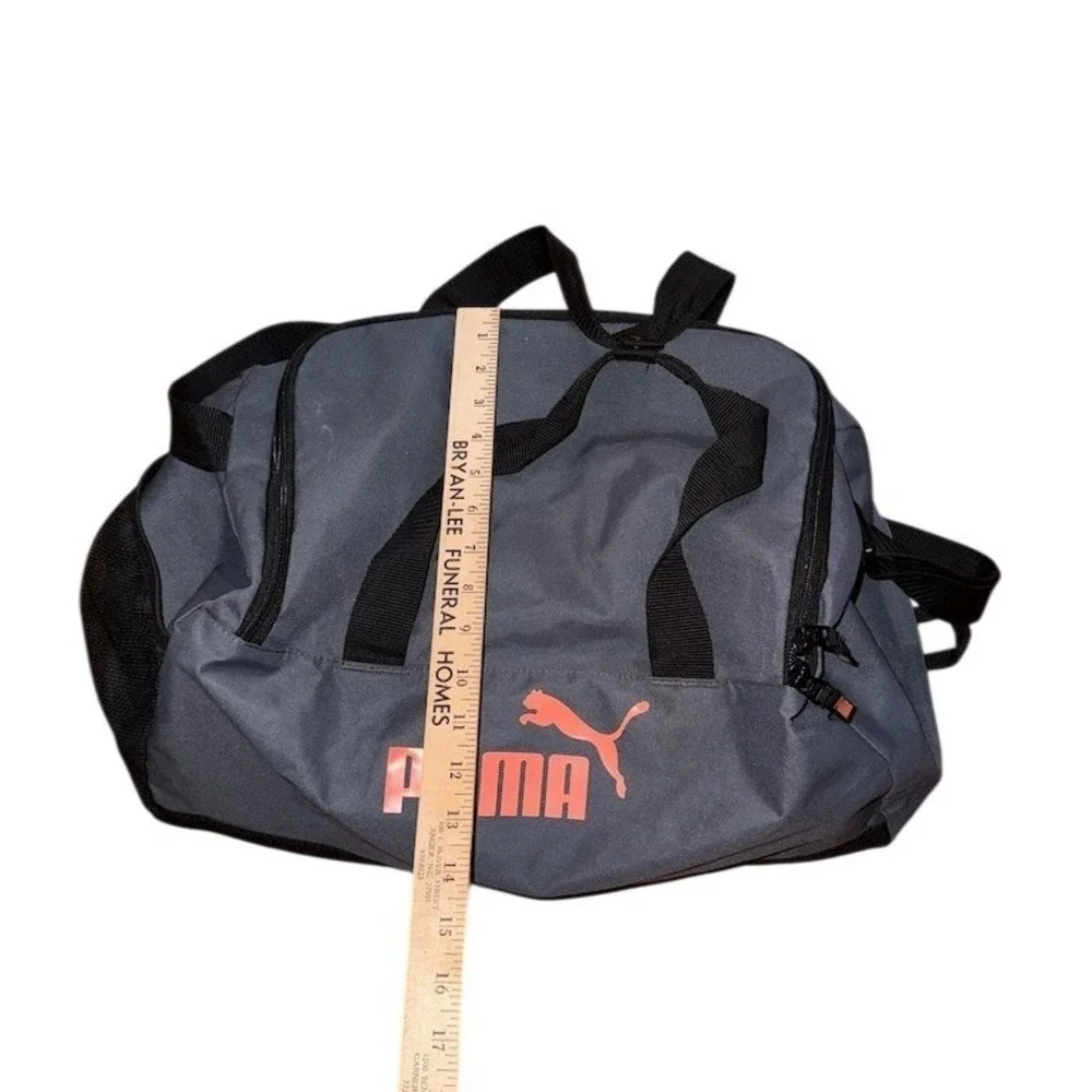 PUMA Duffel Gym Bag Unisex Medium Gray Black Shoulder Strap Shoe Pocket athletic